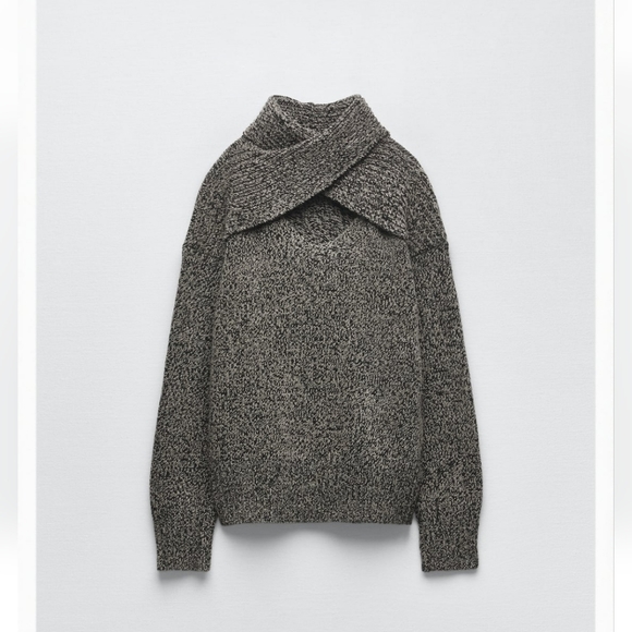 BNWT! Zara cut-out knit sweater - Picture 8 of 10